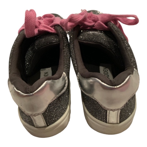 Girls Steve Madden shoes - Picture 2 of 5